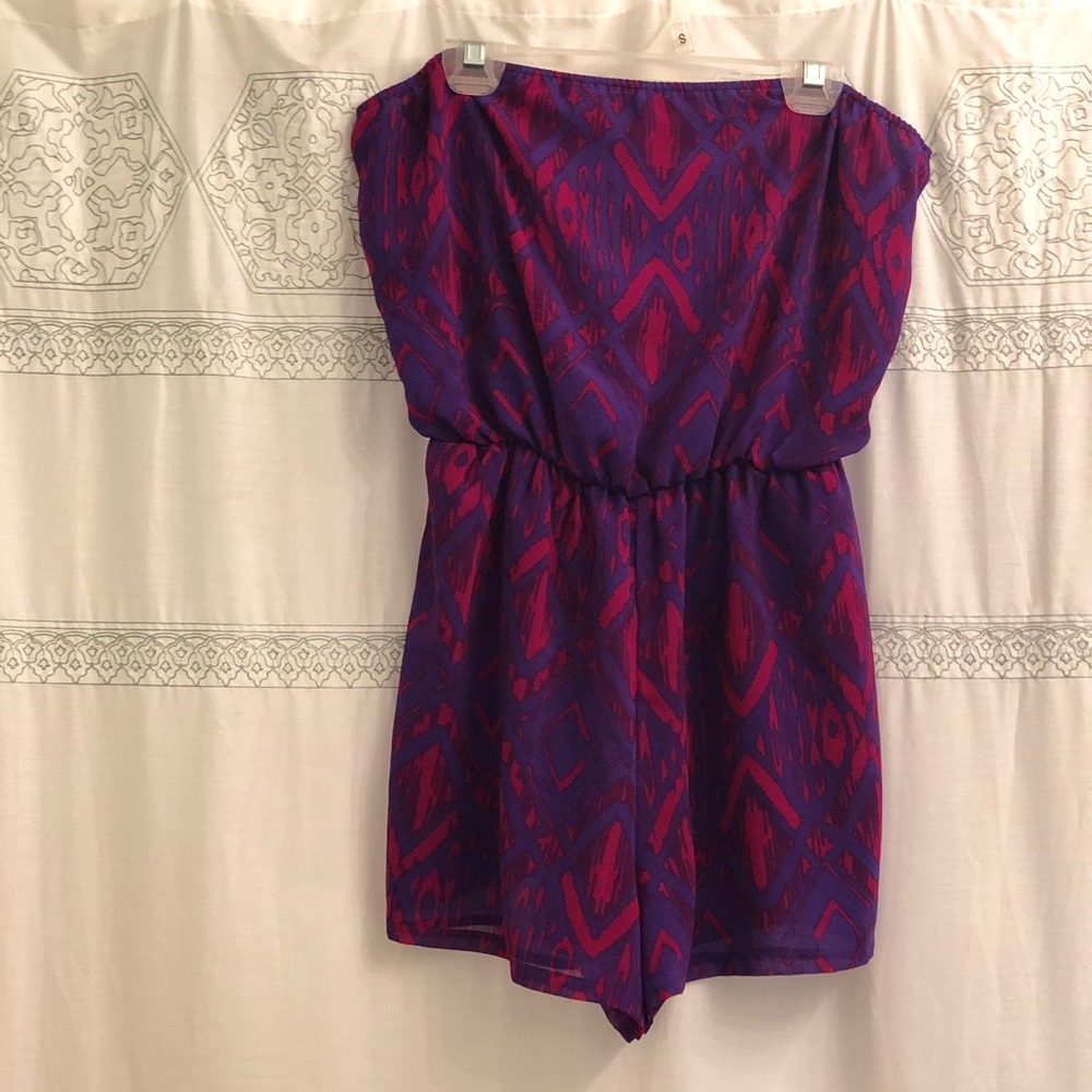 Forever 21 Strapless romper